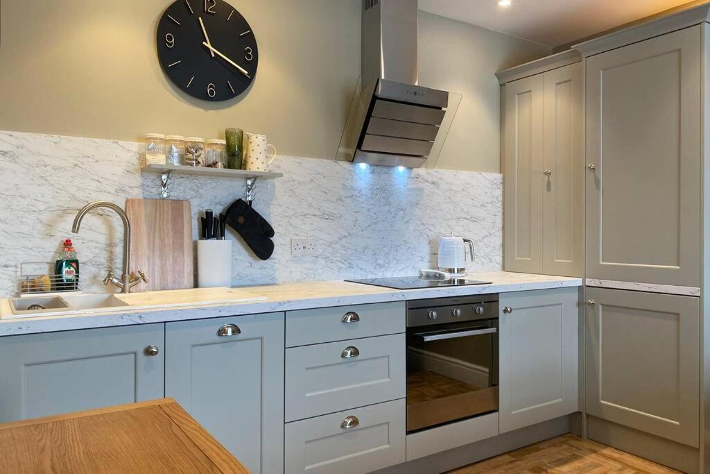Mayfield Apartment Luxury First Floor 1 Bedroom Apartment Great Eccleston Екстериор снимка